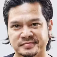 สมชาย เข็มกลัด